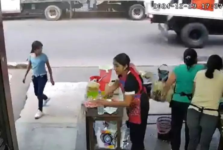 Detienen-a-mujer-que-arrojó-aceite-hirviendo-a-trabajadora-en-Veracruz.jpg