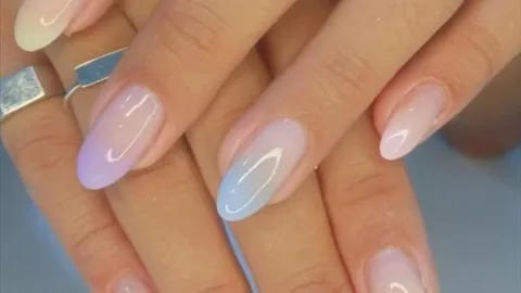 7 diseños de uñas almendra para la primavera 2026: puedes usarlas en cortas o largas