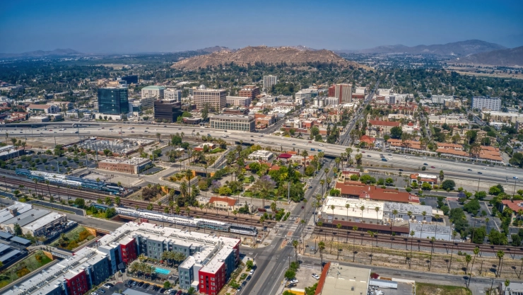 Vista de un vecindario de Riverside, California