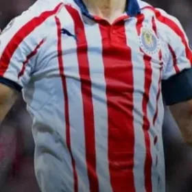 jesus-molina-lider-capitan-chivas-juega-talacha.jpg