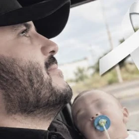 Muere el bebé de El Komander; así anunció la noticia el cantante