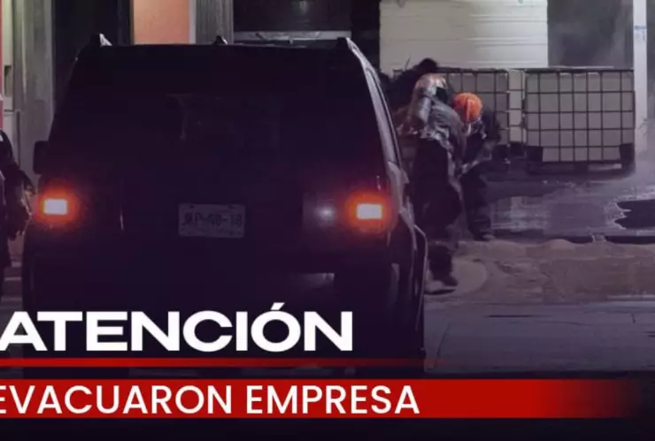 Trabajadores de una empresa son evacuados ante el derrame de un químico tóxico en Tlaquepaque