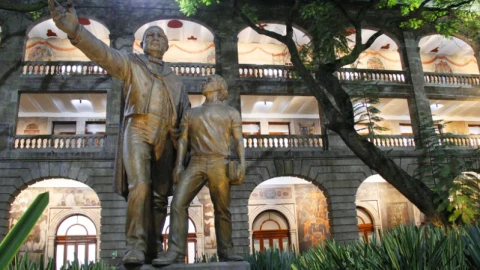 SEP Nuevos Libros de Texto Gratuitos cambian fecha de nacimiento de Benito Juárez