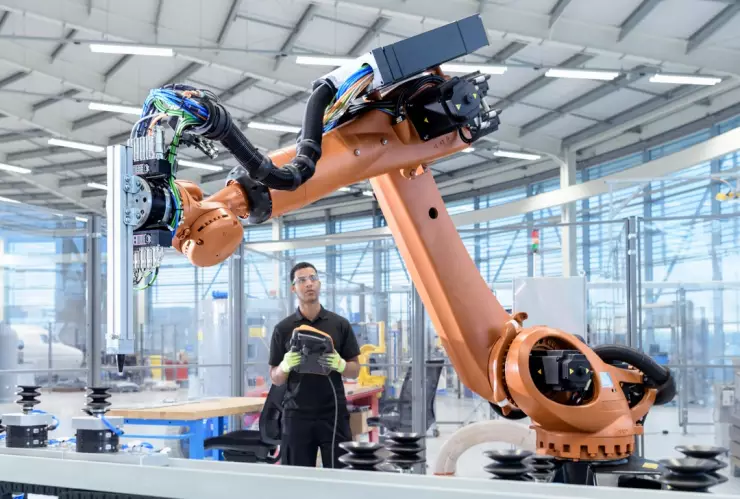 Estos son los 3 trabajos que sobrevivirán a la IA, según Bill Gates