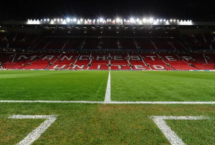 quien-es-delantero-mexicano-sono-manchester-united-lesiones-mermaron-carrera-pb-notas