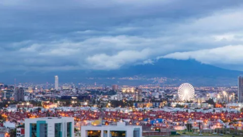 Así estará el clima en Puebla hoy 9 de diciembre de 2025: Alertan por efectos del Frente Frío 19.