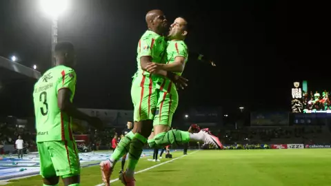 Bravos vs Pumas en vivo