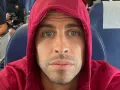 Pique selfie en el avión.jpg