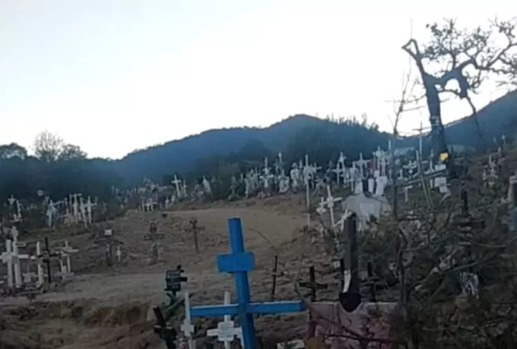 Espinazo del diablo en la ruta del peregrino a Talpa de Allende.jpeg