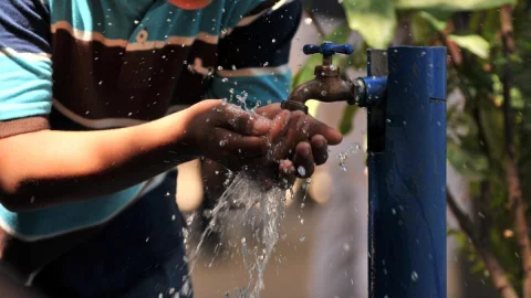 ¿Aumentará el precio del agua por su cotización en la bolsa de valores?