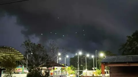 FOTOS_ ¿Ovnis en Chetumal Sorprenden extrañas luces en cielo capitalino