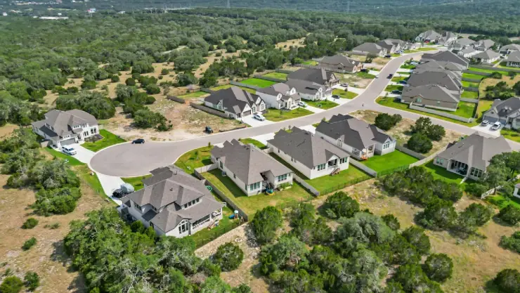 un barrio bonito en los suburbios de San Antonio, TX.