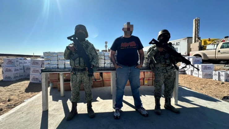 Aseguran-tractocamión-de-dulces-que-llevaba-cocaína-oculta