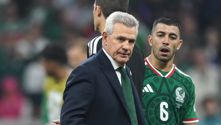 Javier Aguirre y Erik Lira