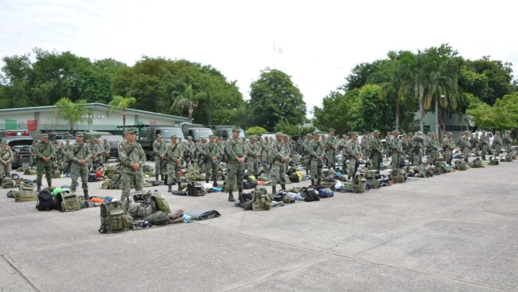 Elementos del Ejército llegaron a Michoacán para reforzar la seguridad.