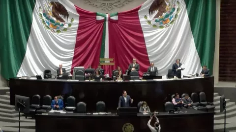 Fast Track de Morena.