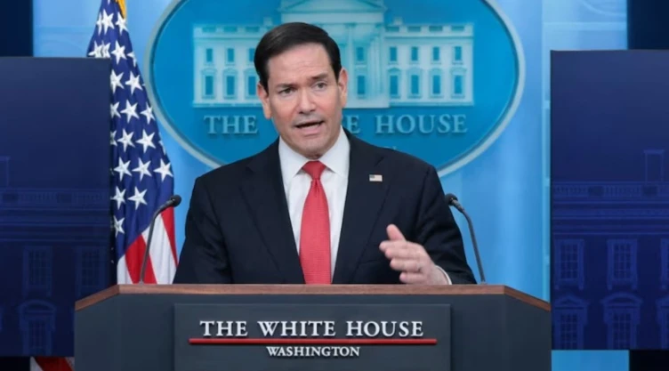 Marco-Rubio-escala-críticas-al-régimen-en-Cuba_-_Lo-único-peor-que-un-comunista_-es-un-comunista-inc.webp