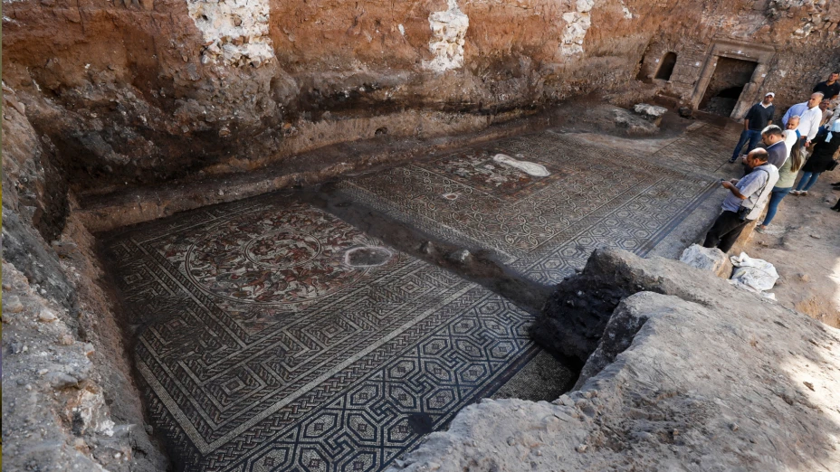 Mosaico de la era romana descubierto en Rastan, Siria.
