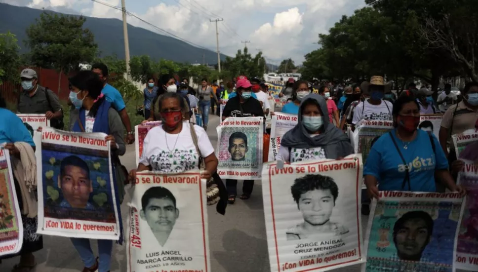 normalistas de Ayotzinapa