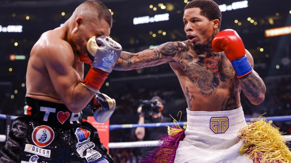 GervontabDavis contra Isaac Cruz1