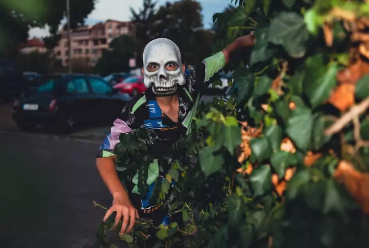 Multa en Halloween por usar mascara