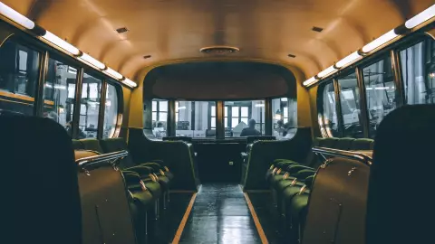 transporte de estudiantes