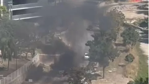 ÚLTIMA HORA | ¡Zapopan en llamas! Se registra intenso incendio y gran capa de humo sobre avenida Patria