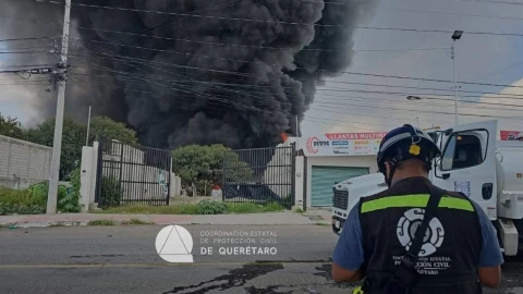 incendio-parque-industrial-la-cruz-querétaro