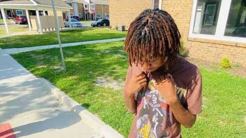 Muere rapero luego de sufrir un accidente en plena transmisión en TikTok