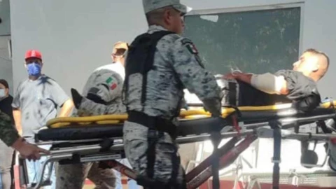 Militar dispara por error a compañeros por error