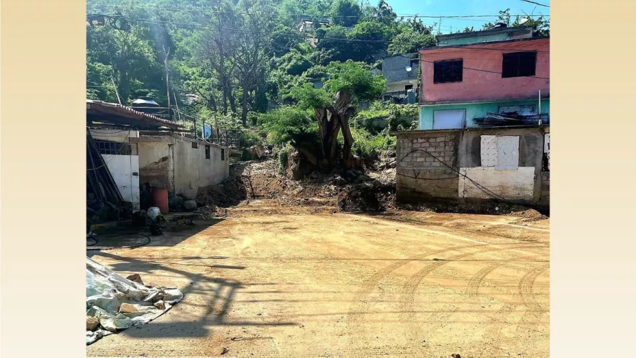 Continúa la limpieza de vialidades en Acapulco y de drenaje en Marquelia y San Jerónimo