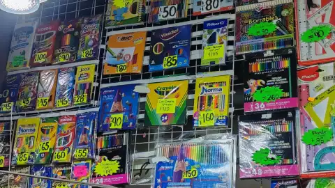 Útiles escolares Plaza Mesones 129.jpeg