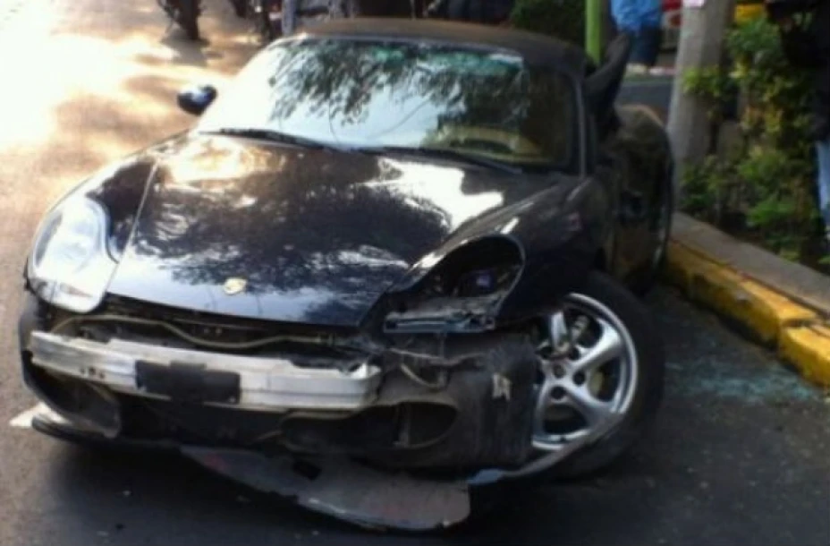 La conductora del Porsche que arrolló a una mujer de 50 años presumió tener influencias dentro de la policía