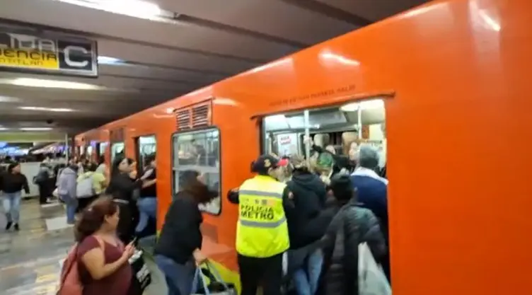 EN VIVO: Avance del Metro CDMX HOY 17 de octubre 2026; estaciones cerradas y afluencia
