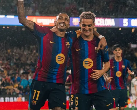 barcelona-julian-alvarez-ea-sports-fc-27.jpg