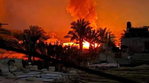 Bombardeo en la Franja de Gaza 18 marzo 2025.jpg