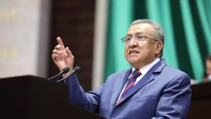 Diputado Saúl Huerta renuncia a reelección tras denuncia por abuso sexual