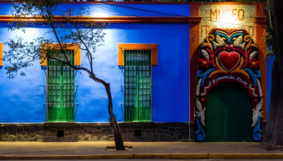 Museo Frida Kahlo presenta Noche Azul: experiencias nocturnas con arte y música en vivo