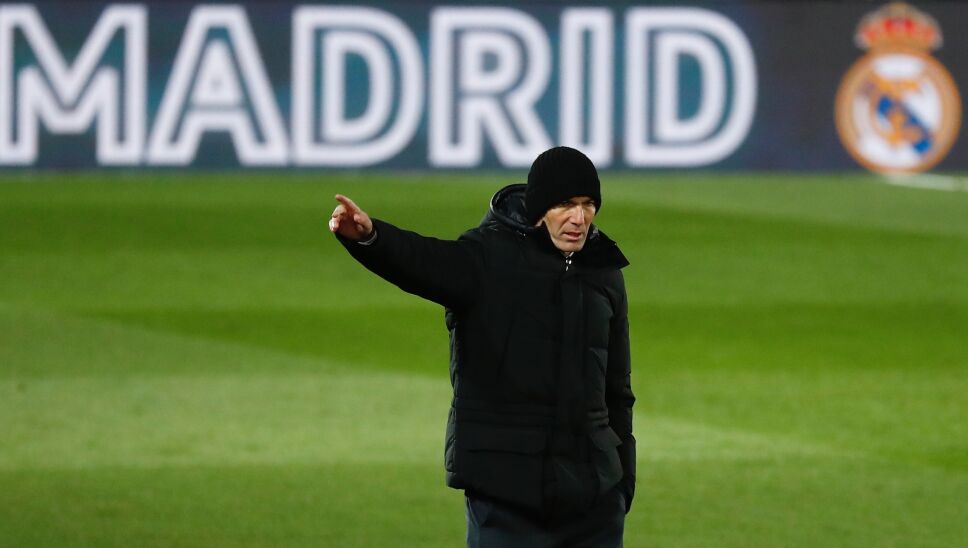 Zinedine Zidane dejó en duda su continuidad con el Real Madrid