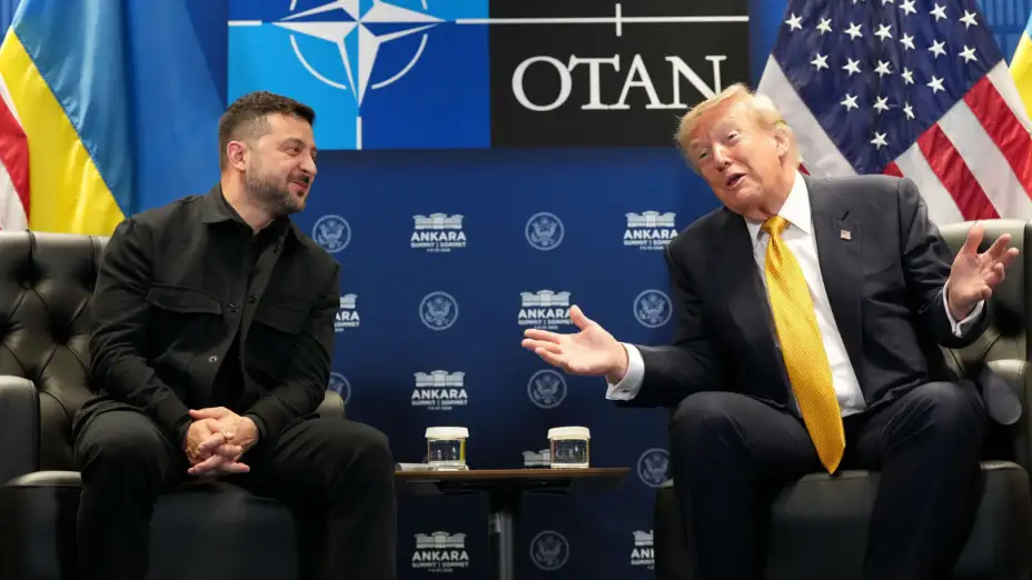 Volodymyr Zelenskyy y Donald Trump en la cumbre de la OTAN en Turquía.