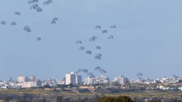 Mueren 5 personas por impacto de la ayuda humanitaria en Gaza