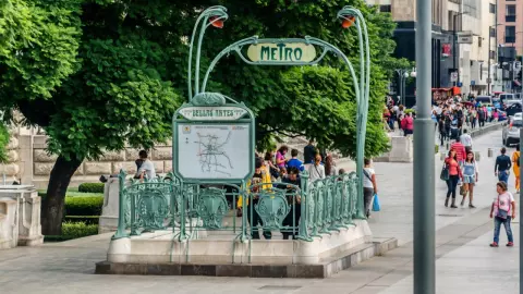 El Metro cierra hasta nuevo aviso las estaciones Merced y Bellas Artes