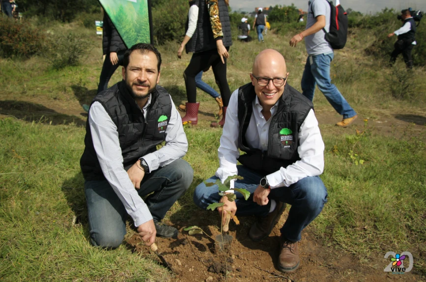 Importantes directivos de Tv Azteca presentes en el evento