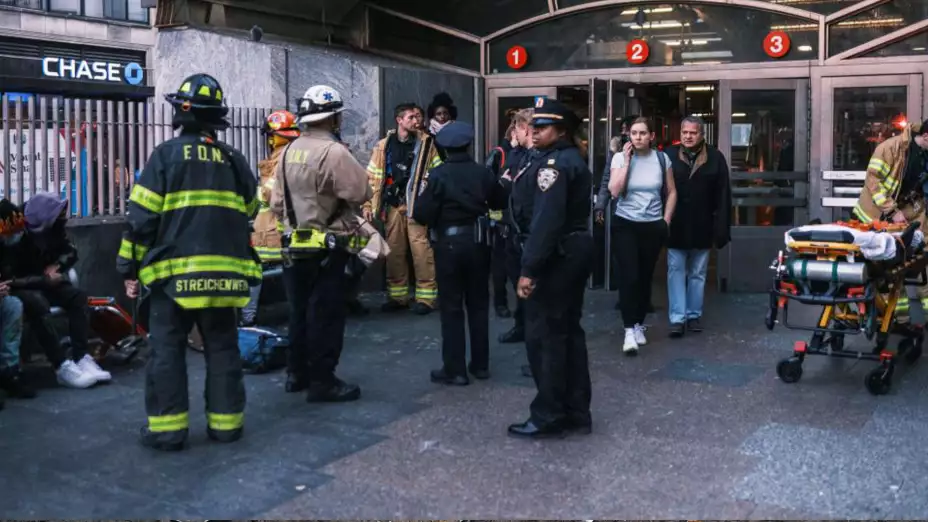 Heridos tras choque en Metro de Nueva York.