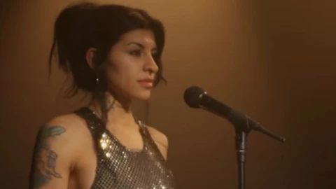 Cazzu anuncia gira “Latinaje” por América Latina, 29 de mayo 2025.png