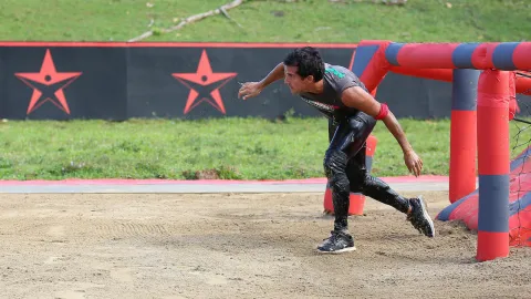 Exatlón 30 dic 17 Óscar vs Rommel Pacheco