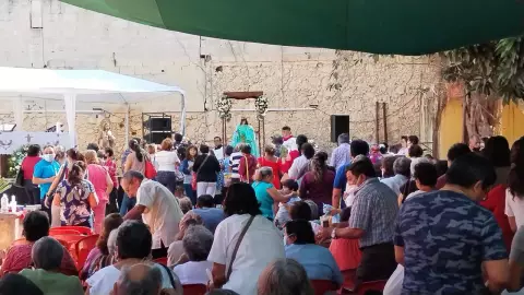 Yucatecos acuden a misa por festejos del Día de la Candelaria