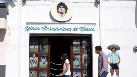 Iglesia Maradoniana en Puebla tendrá su primera boda.jpg