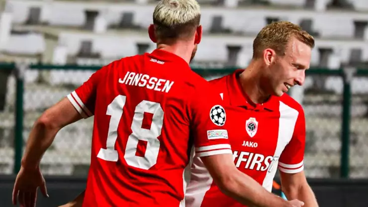 VIncent Janssen AEK Atenas