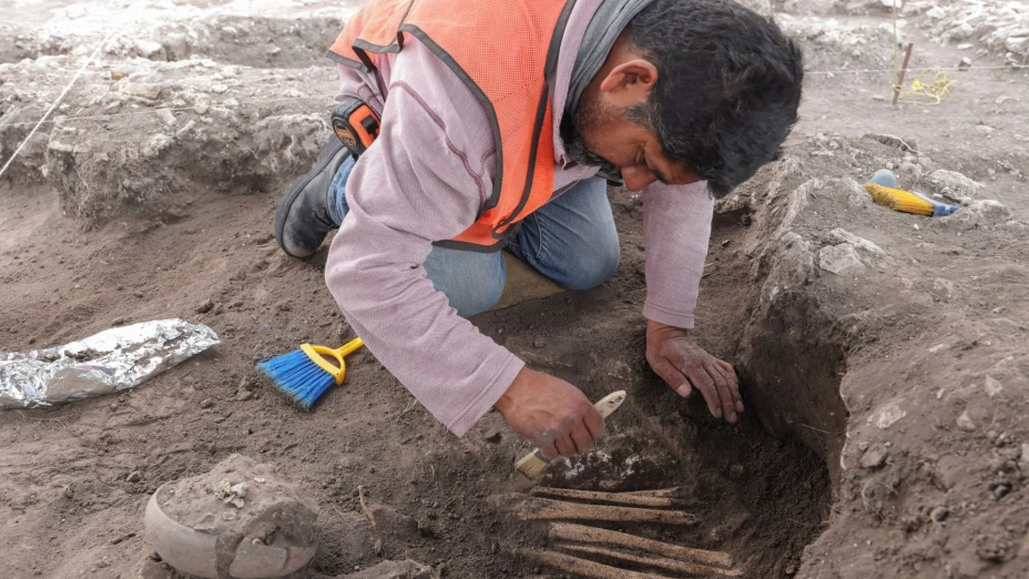 Descubrimiento de tumbas, Tula